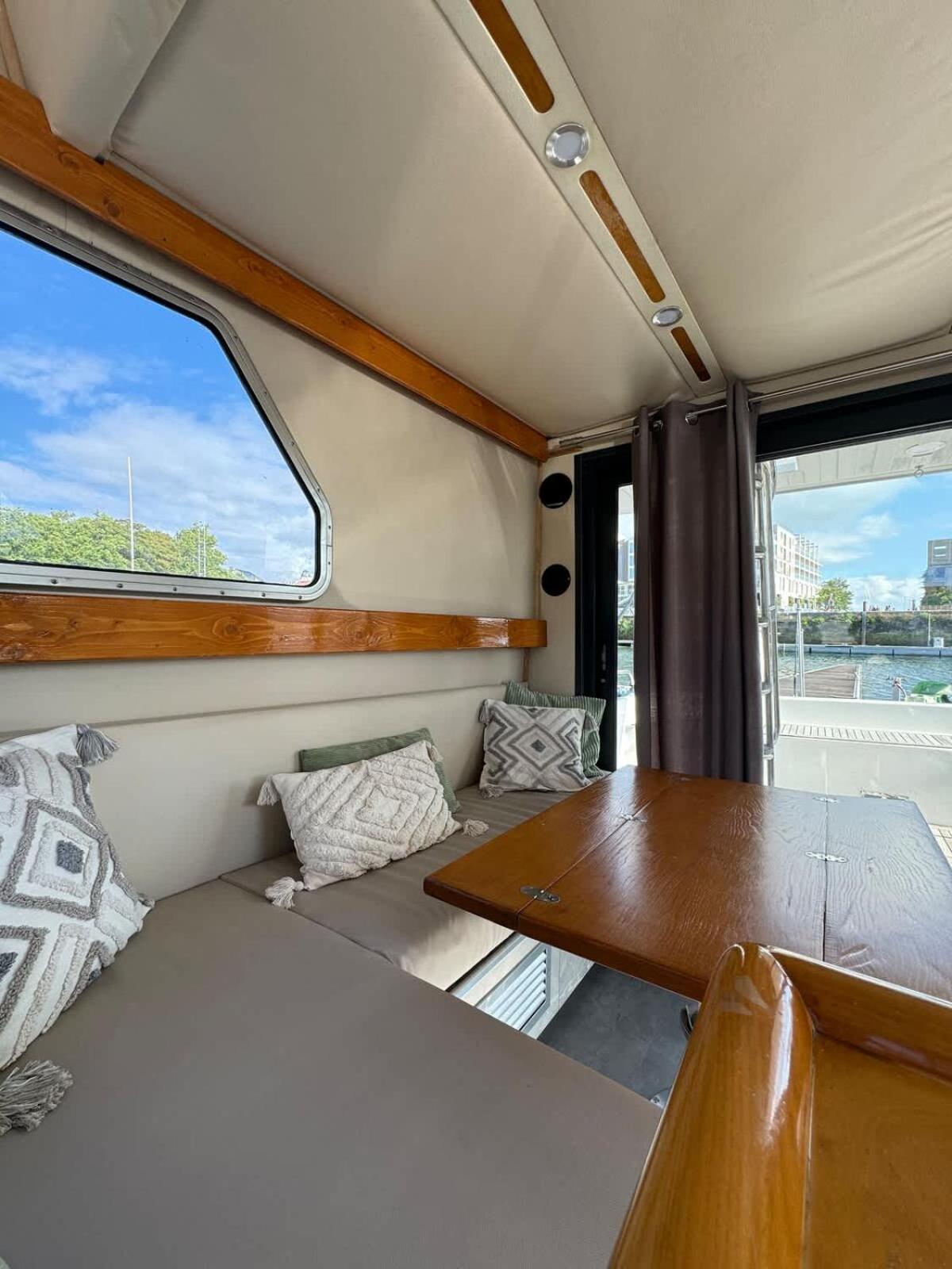 Bateau-hôtel Yacht La Rochelle, 5 Pers, 2 Sdb La Rochelle (Charente-Maritime)